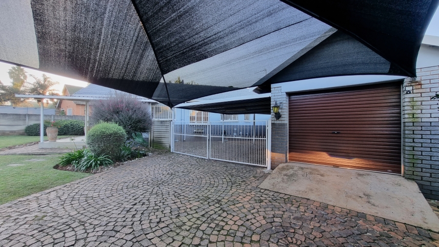 3 Bedroom Property for Sale in Mimosa Park Gauteng