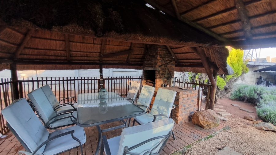 3 Bedroom Property for Sale in Mimosa Park Gauteng