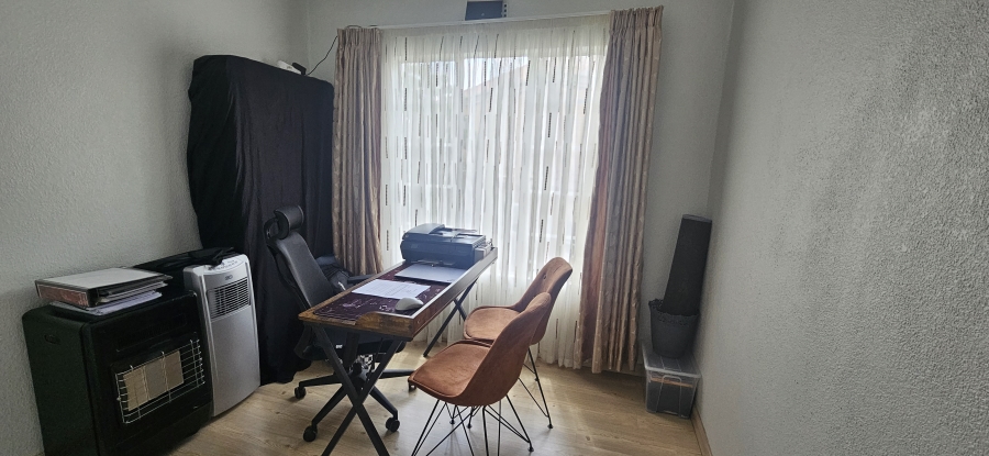 2 Bedroom Property for Sale in Eden Glen Gauteng