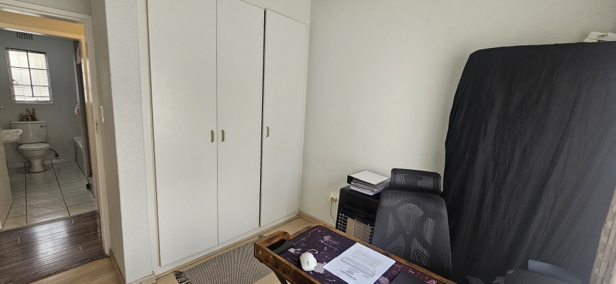 2 Bedroom Property for Sale in Eden Glen Gauteng