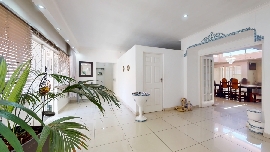 5 Bedroom Property for Sale in Denlee Gauteng