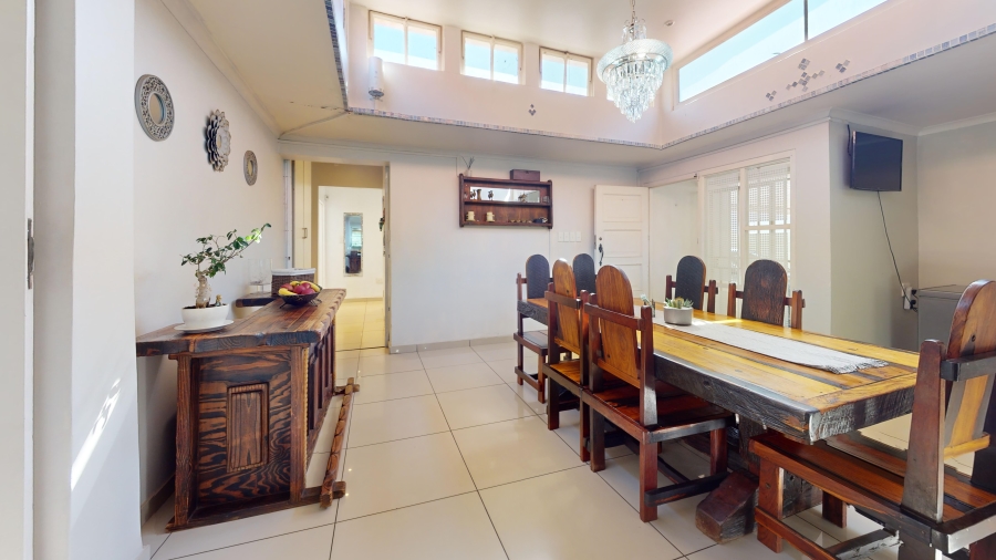 5 Bedroom Property for Sale in Denlee Gauteng
