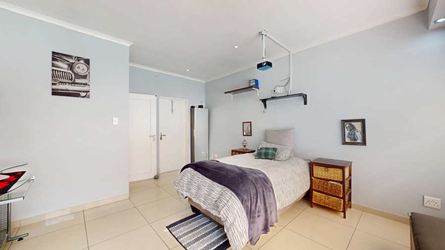 5 Bedroom Property for Sale in Denlee Gauteng