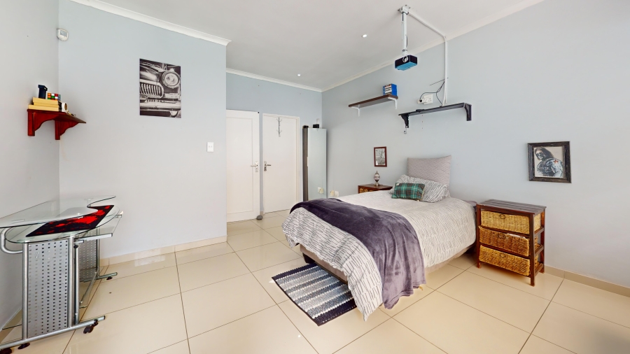 5 Bedroom Property for Sale in Denlee Gauteng