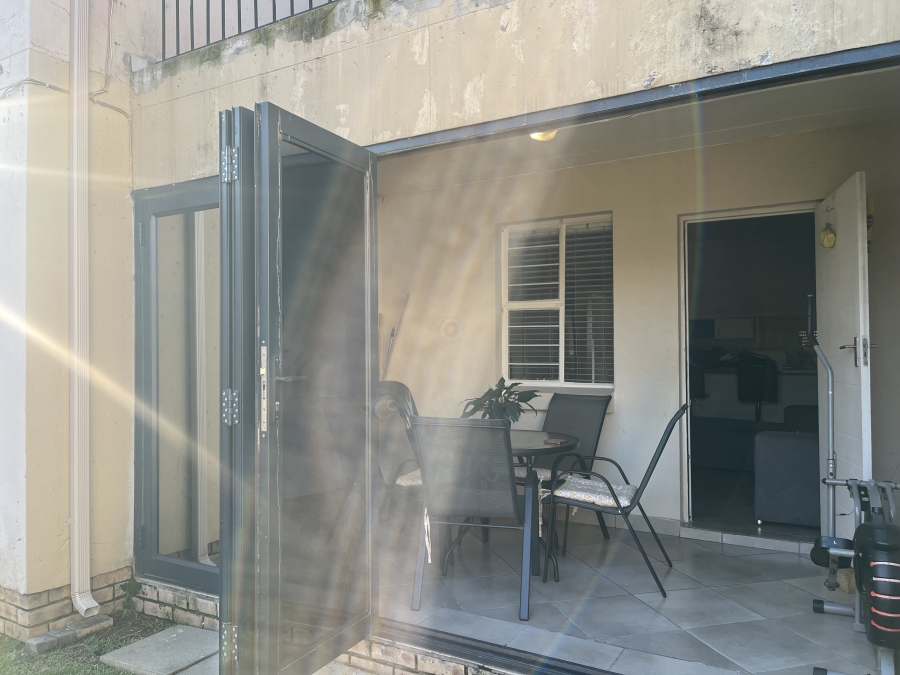 2 Bedroom Property for Sale in Albertsdal Gauteng