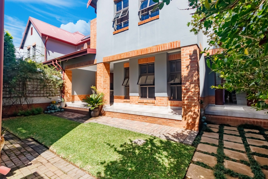 4 Bedroom Property for Sale in Heritage Hill Gauteng