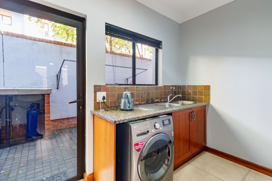 4 Bedroom Property for Sale in Heritage Hill Gauteng
