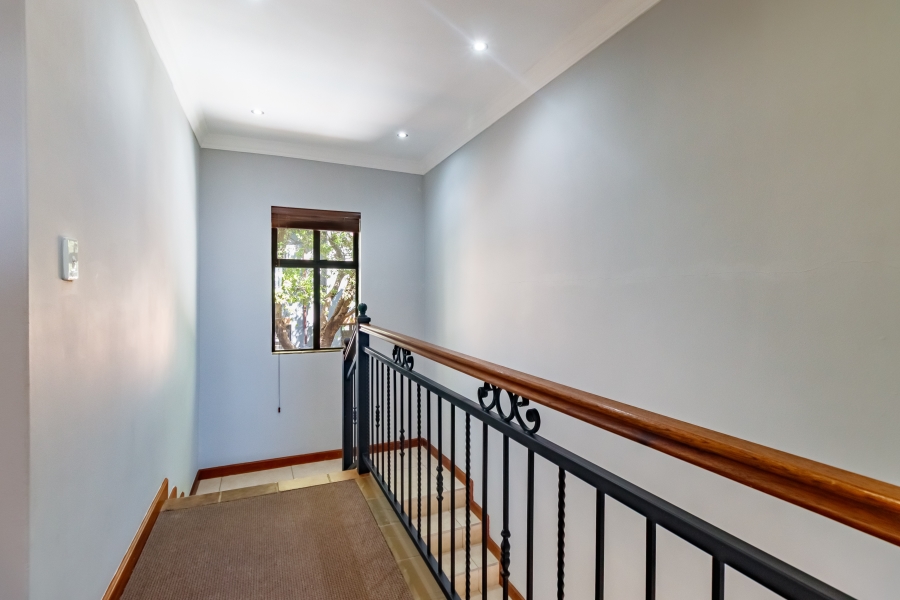 4 Bedroom Property for Sale in Heritage Hill Gauteng