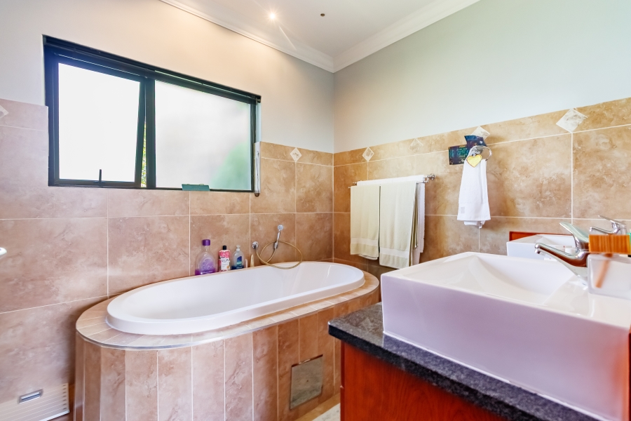 4 Bedroom Property for Sale in Heritage Hill Gauteng