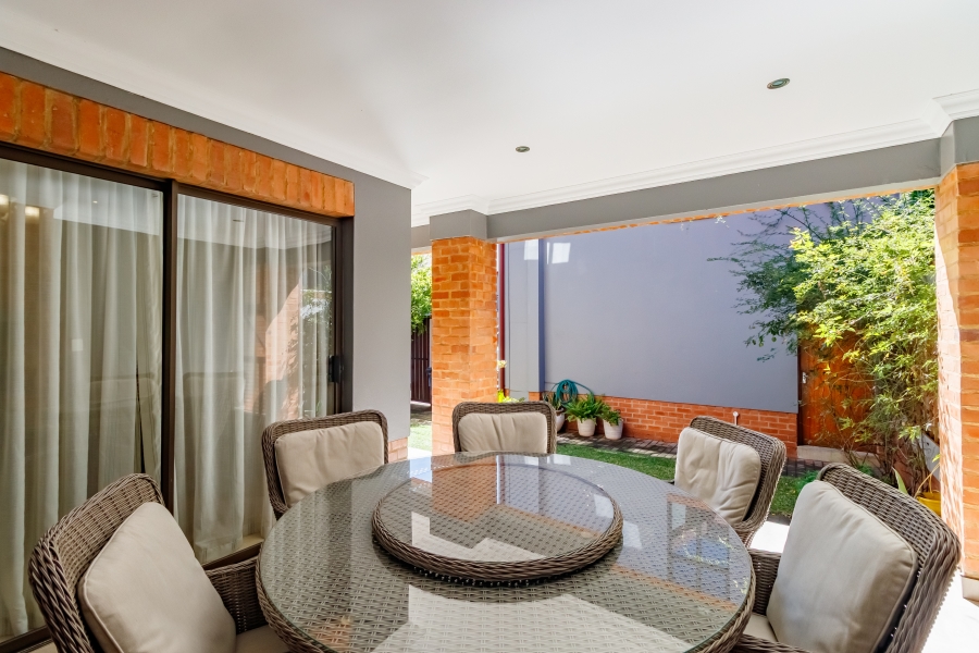 4 Bedroom Property for Sale in Heritage Hill Gauteng