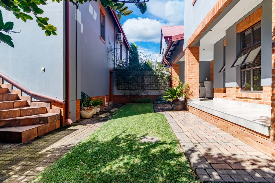 4 Bedroom Property for Sale in Heritage Hill Gauteng