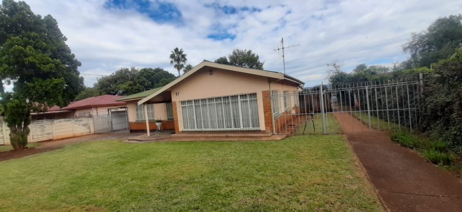 To Let 3 Bedroom Property for Rent in Proclamation Hill Gauteng