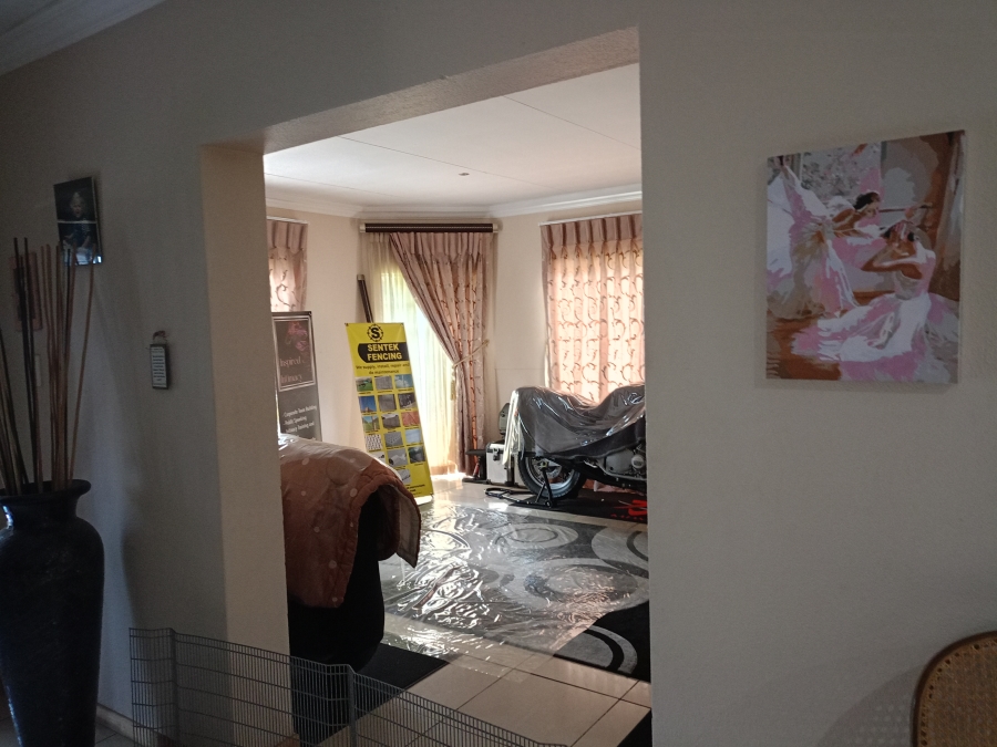 3 Bedroom Property for Sale in Three Rivers East Gauteng