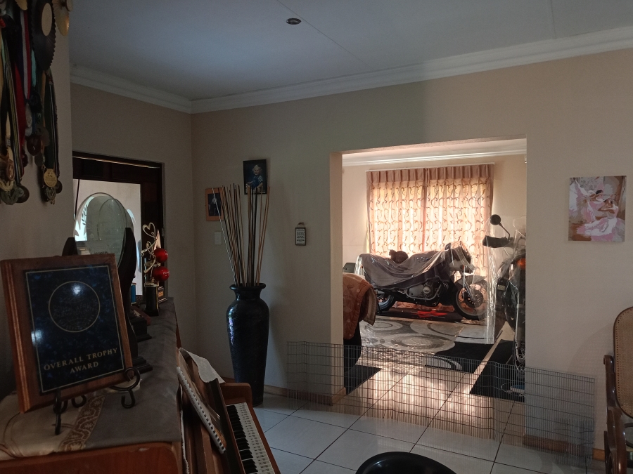 3 Bedroom Property for Sale in Three Rivers East Gauteng