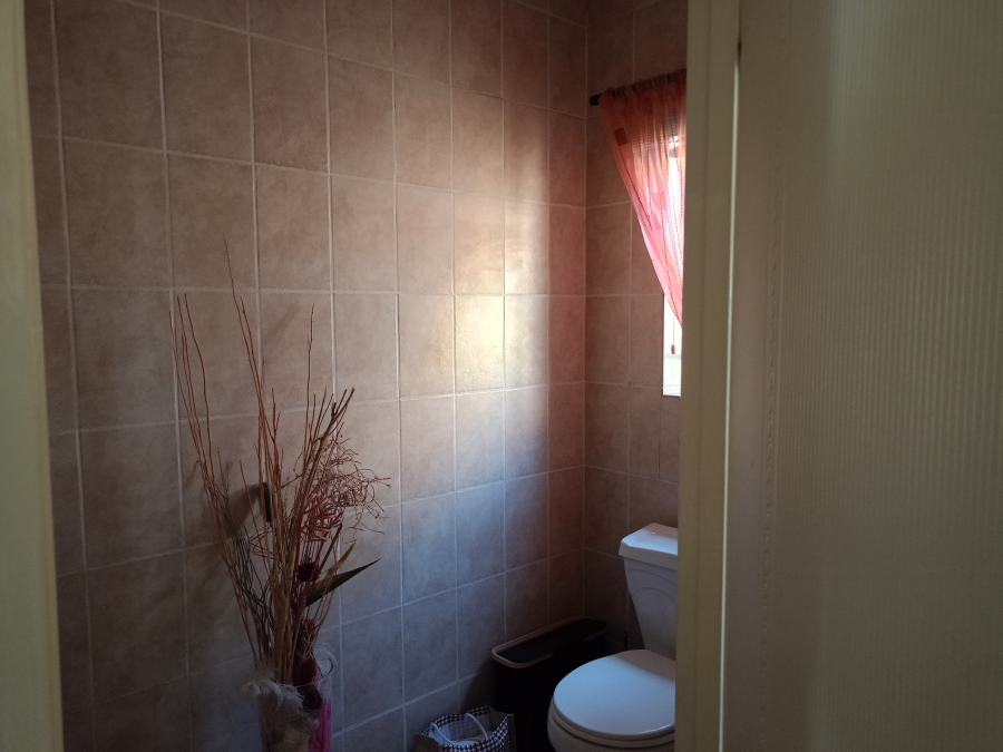 3 Bedroom Property for Sale in Three Rivers East Gauteng