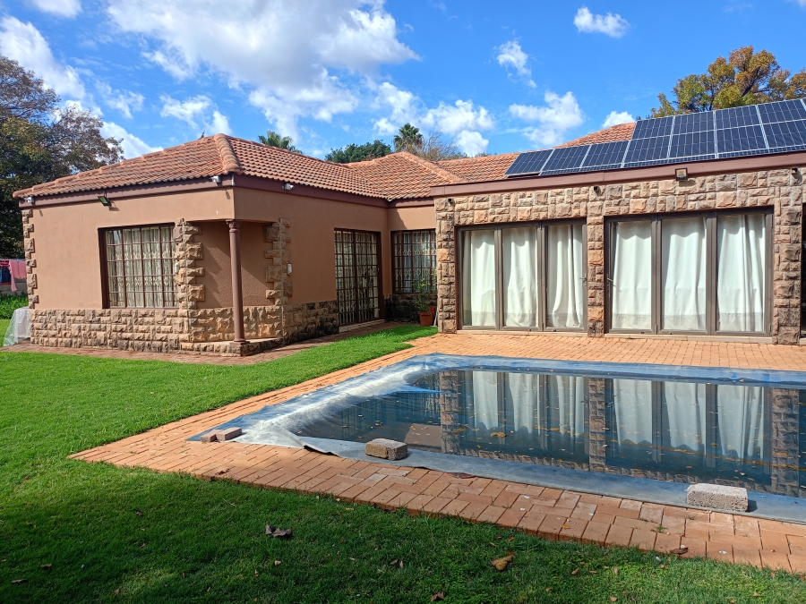 3 Bedroom Property for Sale in Three Rivers East Gauteng