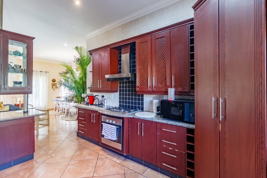 5 Bedroom Property for Sale in Midstream Estate Gauteng