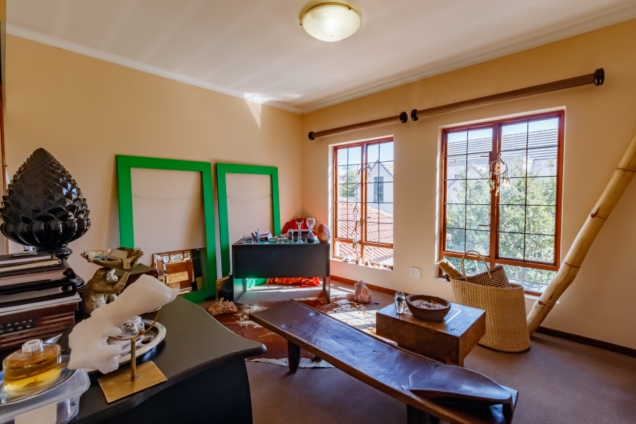 5 Bedroom Property for Sale in Midstream Estate Gauteng