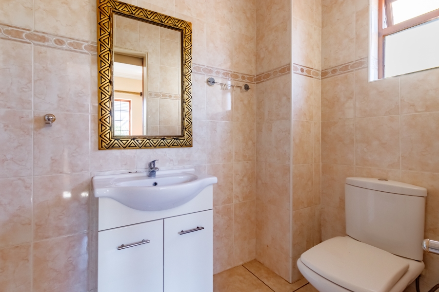 5 Bedroom Property for Sale in Midstream Estate Gauteng