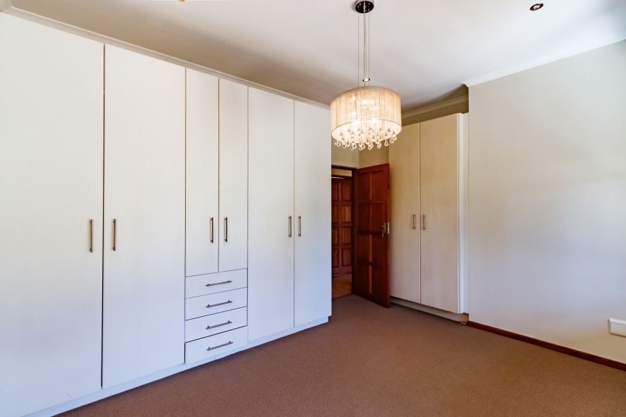 5 Bedroom Property for Sale in Midstream Estate Gauteng