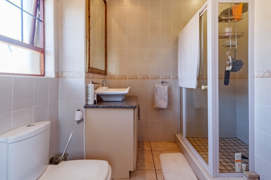 5 Bedroom Property for Sale in Midstream Estate Gauteng