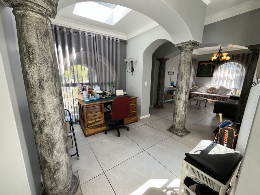 4 Bedroom Property for Sale in Bedfordview Gauteng