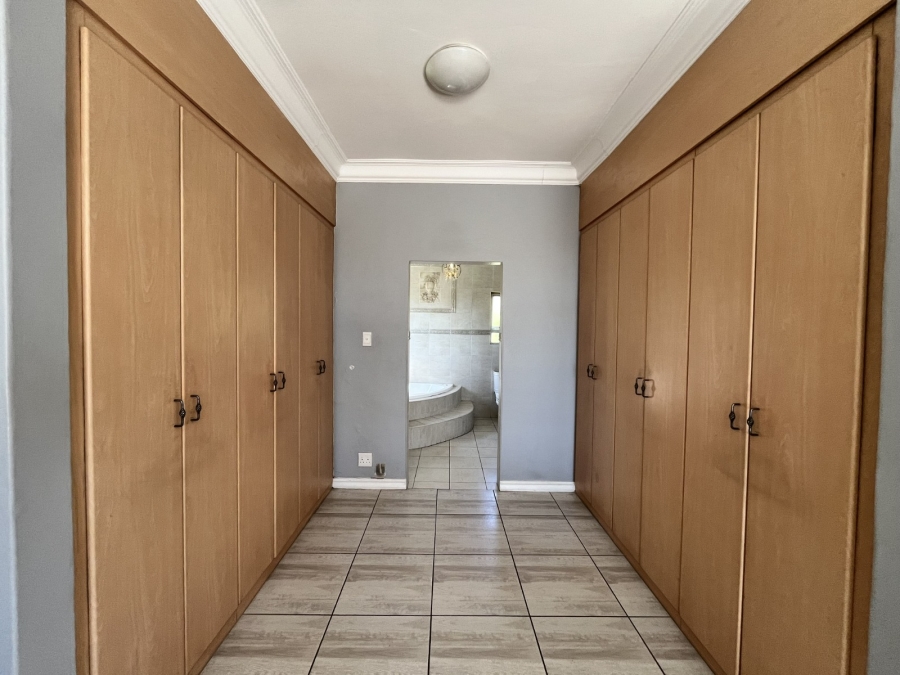 4 Bedroom Property for Sale in Bedfordview Gauteng