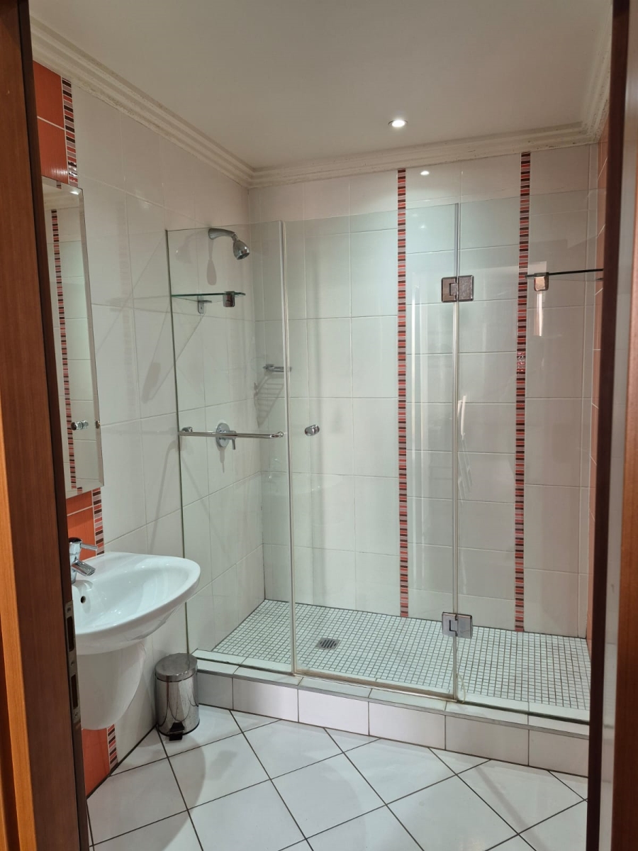 2 Bedroom Property for Sale in Bedfordview Gauteng