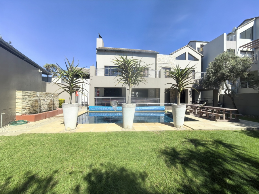 2 Bedroom Property for Sale in Sunninghill Gauteng