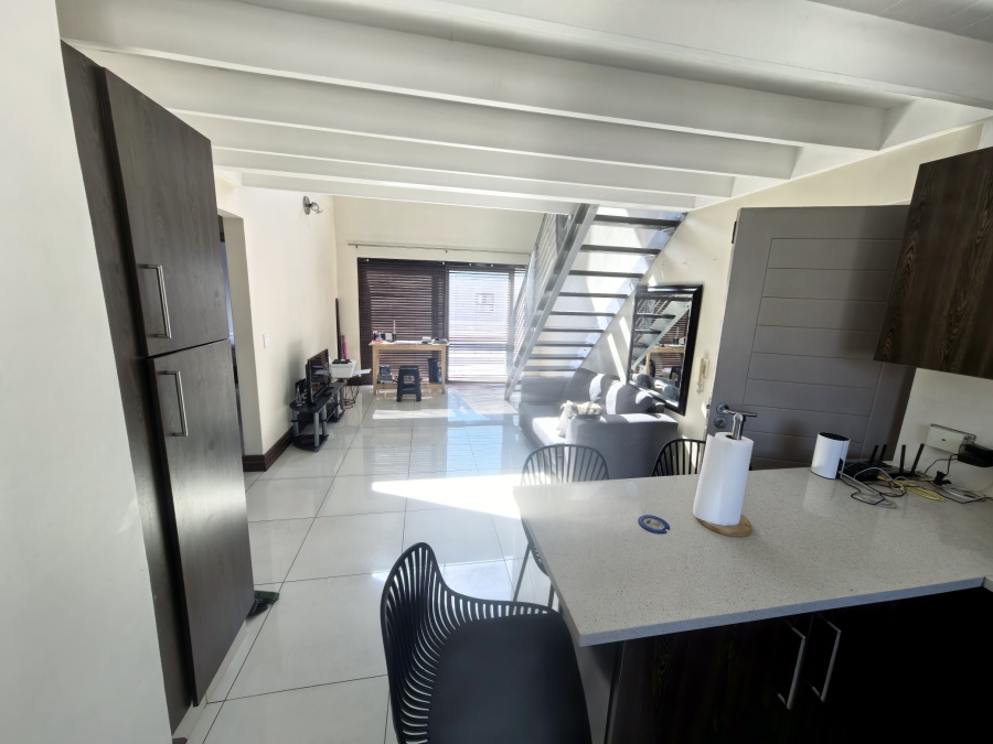 2 Bedroom Property for Sale in Sunninghill Gauteng