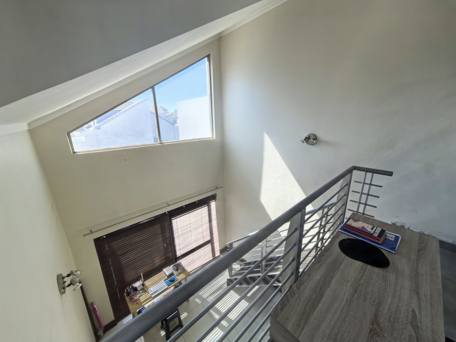2 Bedroom Property for Sale in Sunninghill Gauteng