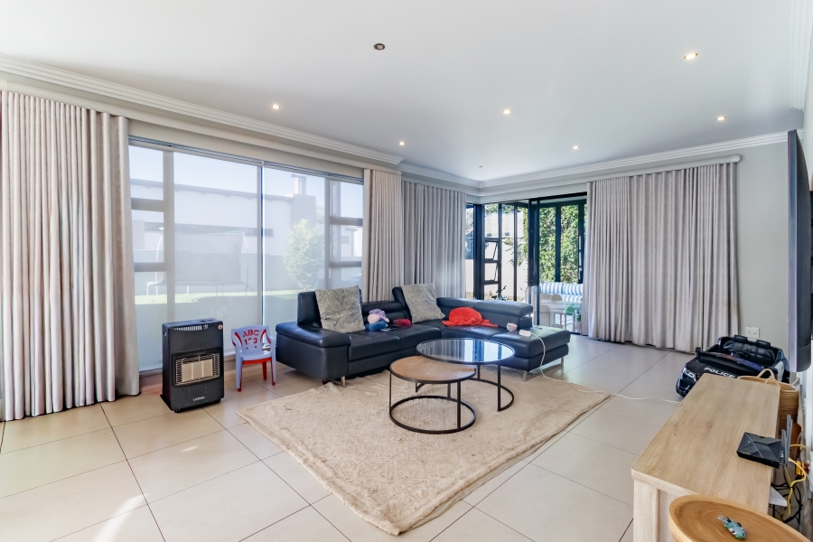 4 Bedroom Property for Sale in Midstream Estate Gauteng