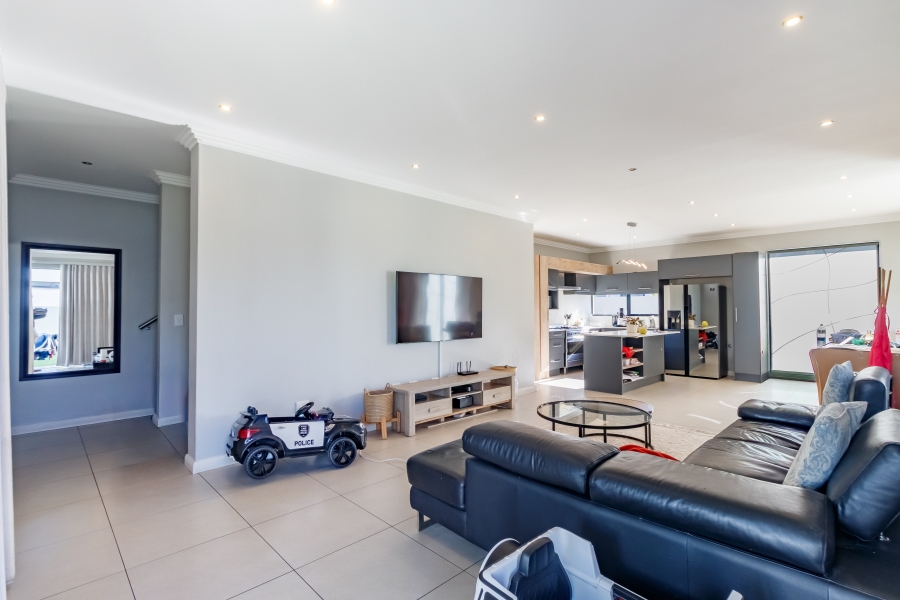 4 Bedroom Property for Sale in Midstream Estate Gauteng
