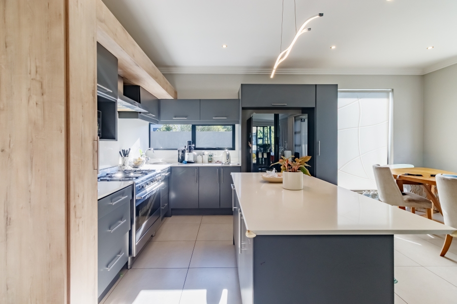 4 Bedroom Property for Sale in Midstream Estate Gauteng