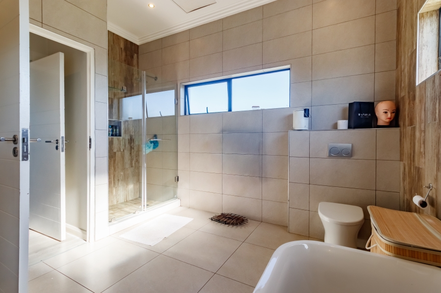 4 Bedroom Property for Sale in Midstream Estate Gauteng
