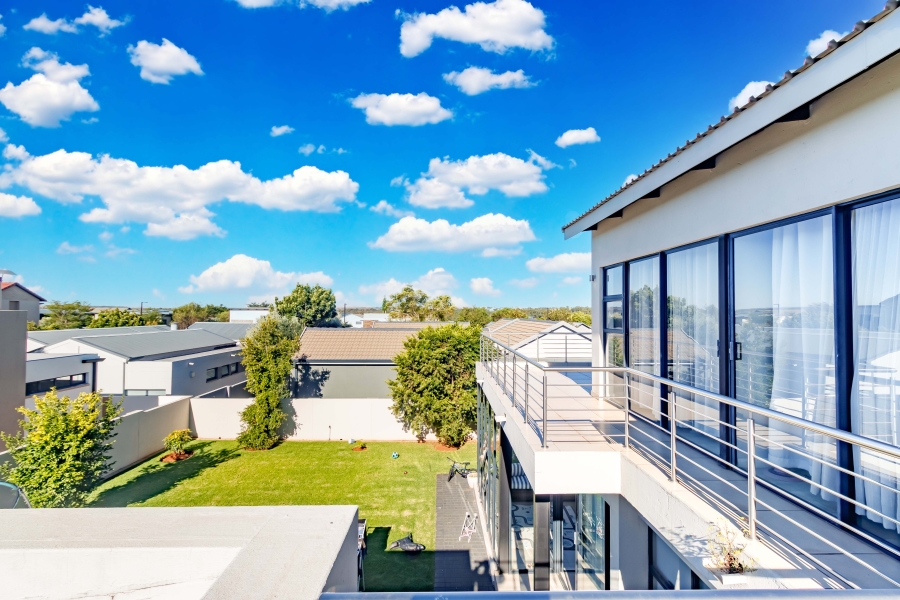 4 Bedroom Property for Sale in Midstream Estate Gauteng
