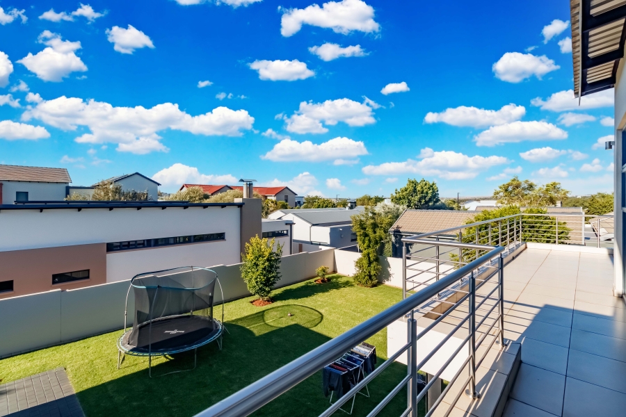 4 Bedroom Property for Sale in Midstream Estate Gauteng