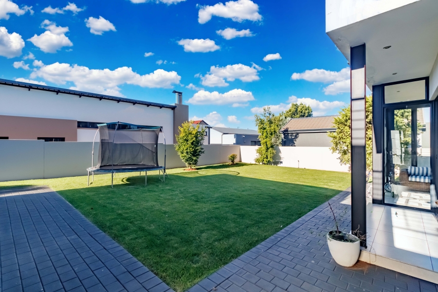 4 Bedroom Property for Sale in Midstream Estate Gauteng