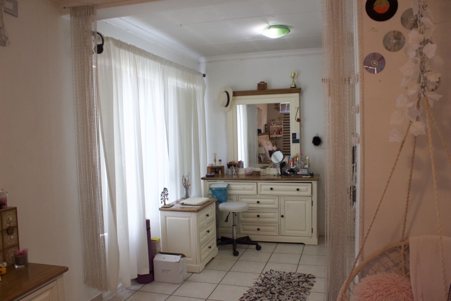 3 Bedroom Property for Sale in Rhodesfield Gauteng