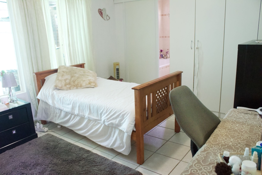 3 Bedroom Property for Sale in Rhodesfield Gauteng