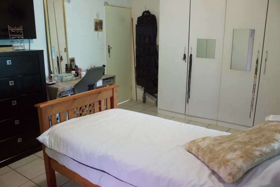 3 Bedroom Property for Sale in Rhodesfield Gauteng