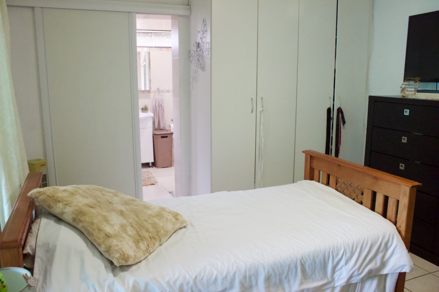 3 Bedroom Property for Sale in Rhodesfield Gauteng