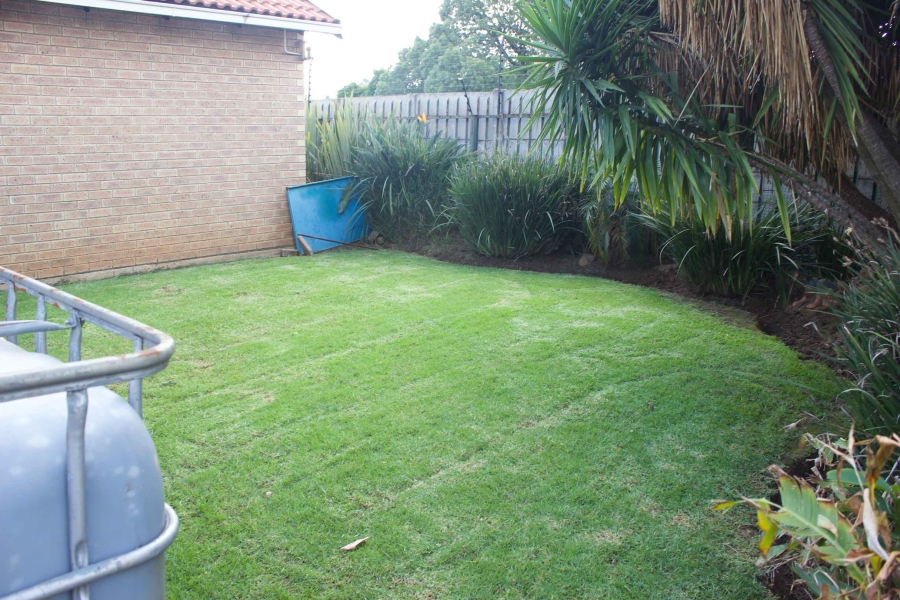 3 Bedroom Property for Sale in Rhodesfield Gauteng