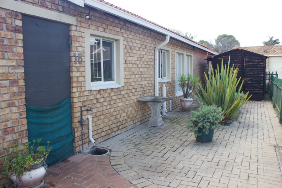 3 Bedroom Property for Sale in Rhodesfield Gauteng