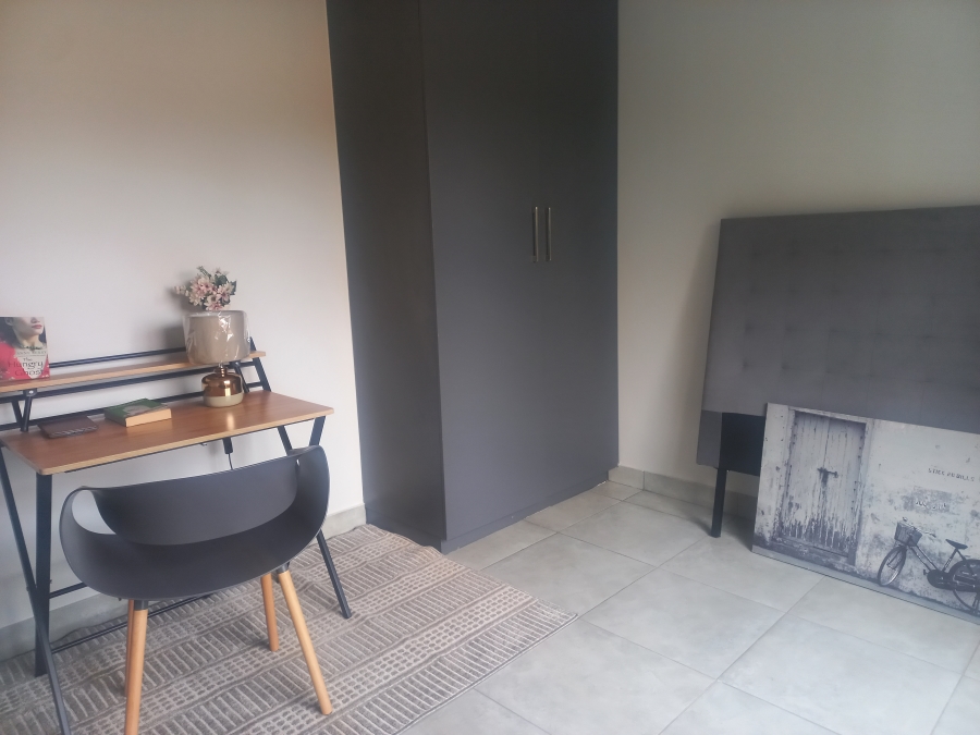 2 Bedroom Property for Sale in Raslouw Gauteng