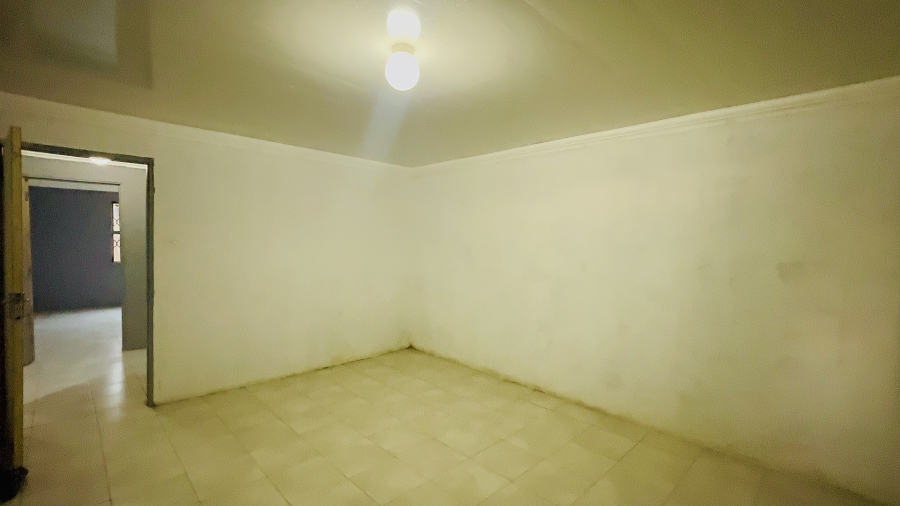 2 Bedroom Property for Sale in Tsakane Gauteng