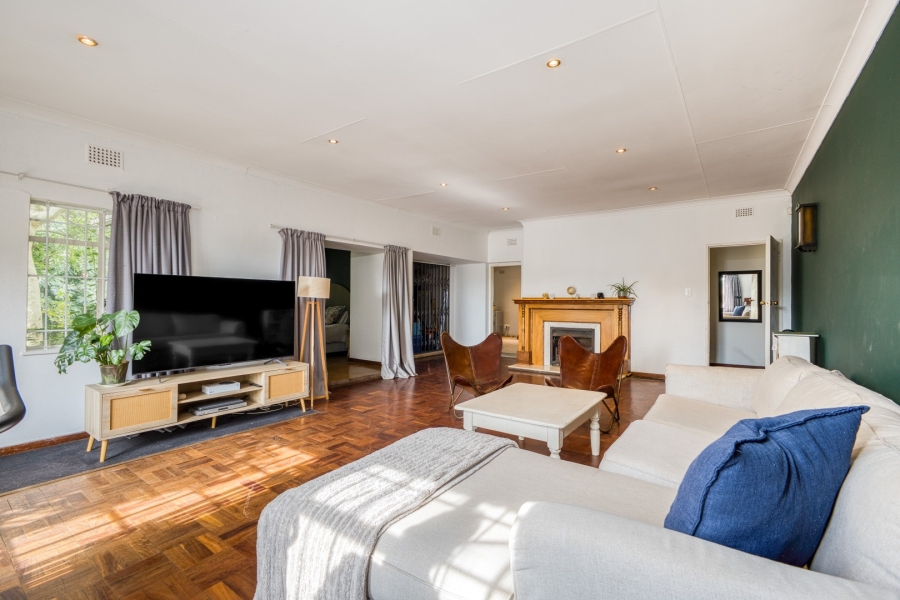 5 Bedroom Property for Sale in Linden Gauteng