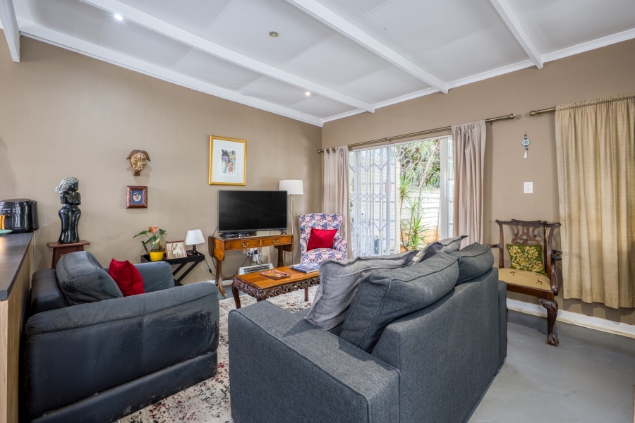 5 Bedroom Property for Sale in Linden Gauteng