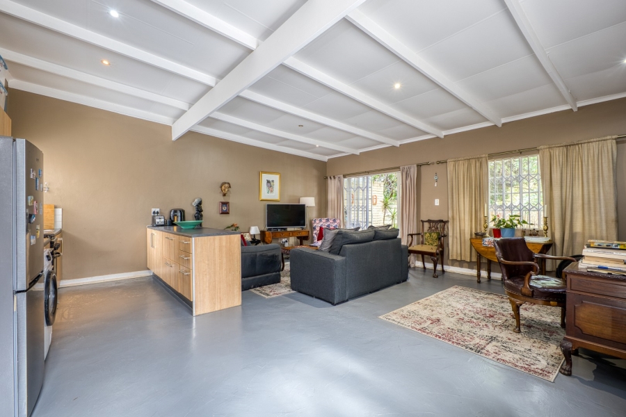 5 Bedroom Property for Sale in Linden Gauteng