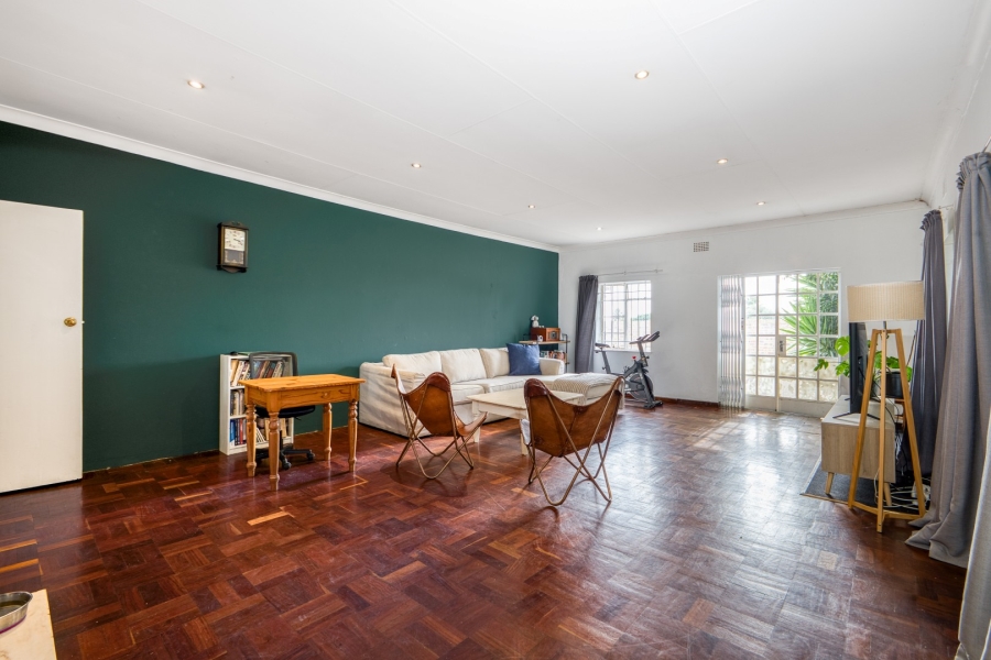 5 Bedroom Property for Sale in Linden Gauteng